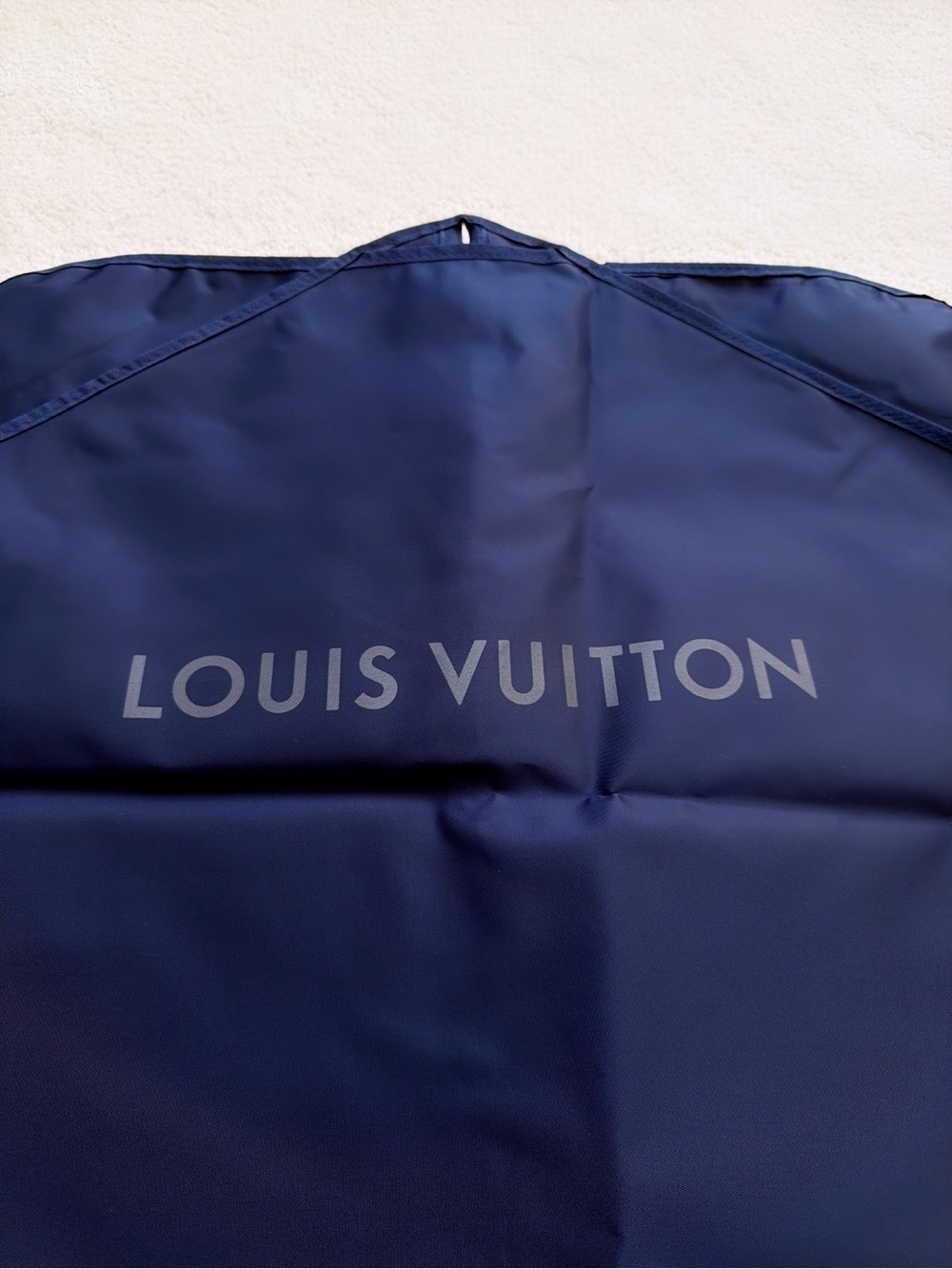 BRAND NEW! Authentic LOUIS VUITTON Navy Travel Storage Garment Bag - Picture 2 of 5